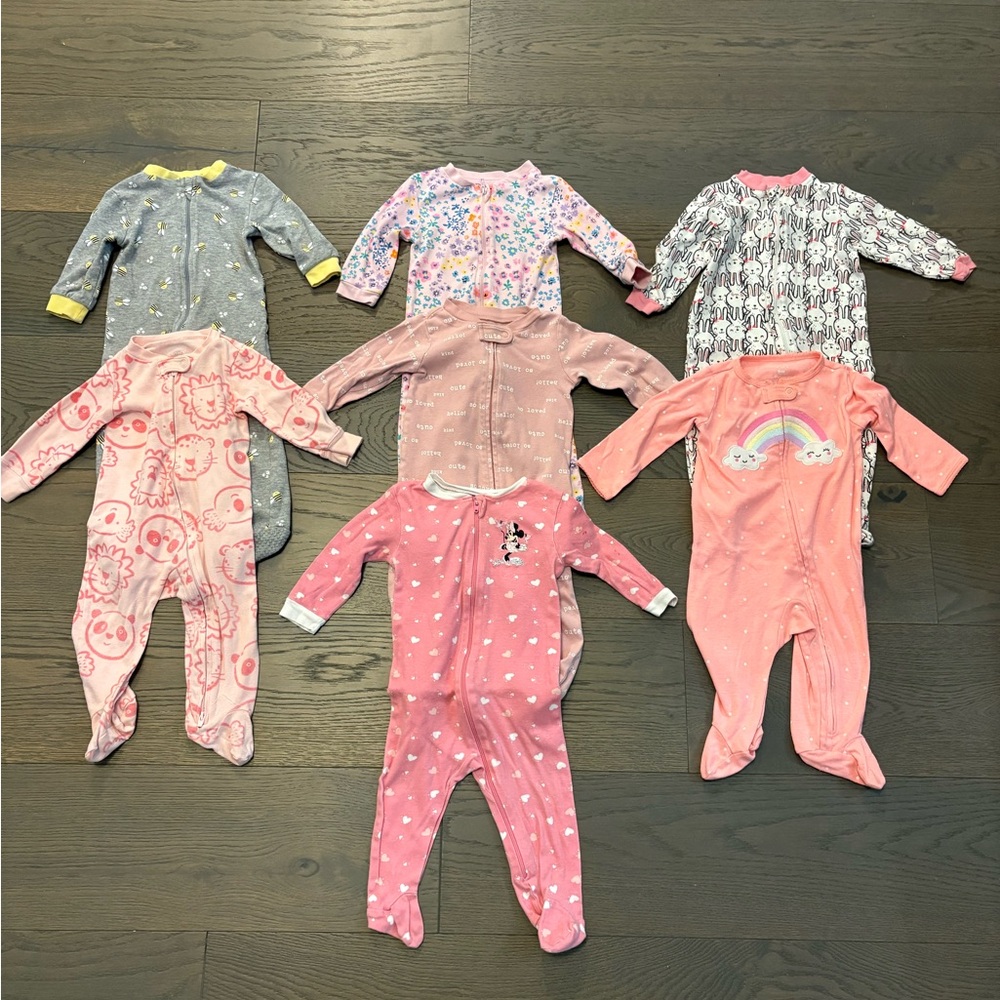 Baby girl zipper sleepers (EUC/VGUC/GUC) 6-12m
